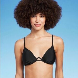 Wild Fable Women’s Black Underwire Bikini Top M